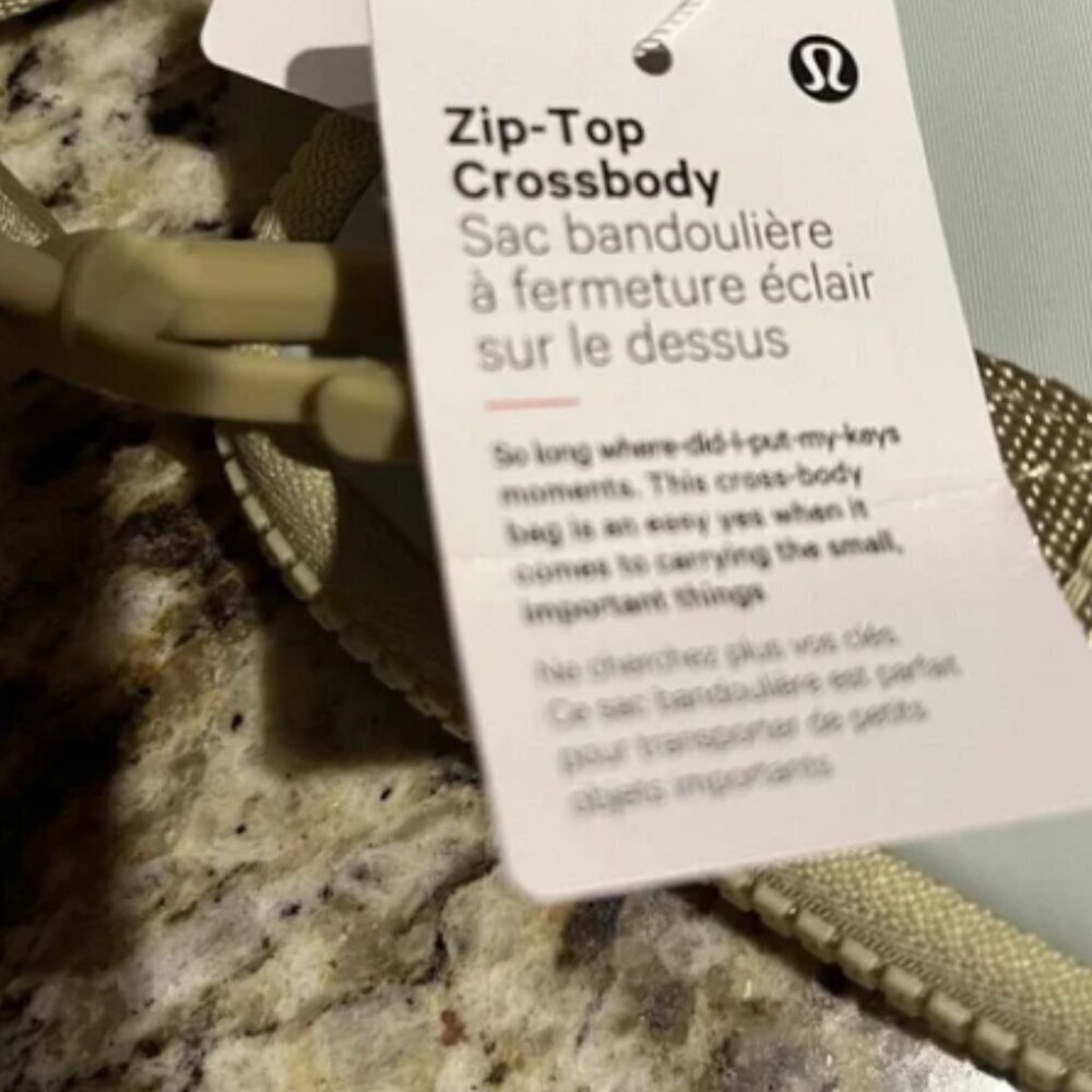 Lululemon Zip-top Crossbody Bag - Yellow Serpenti NWT - Picture 9 of 12